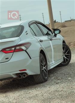 تۆیۆتا کامری